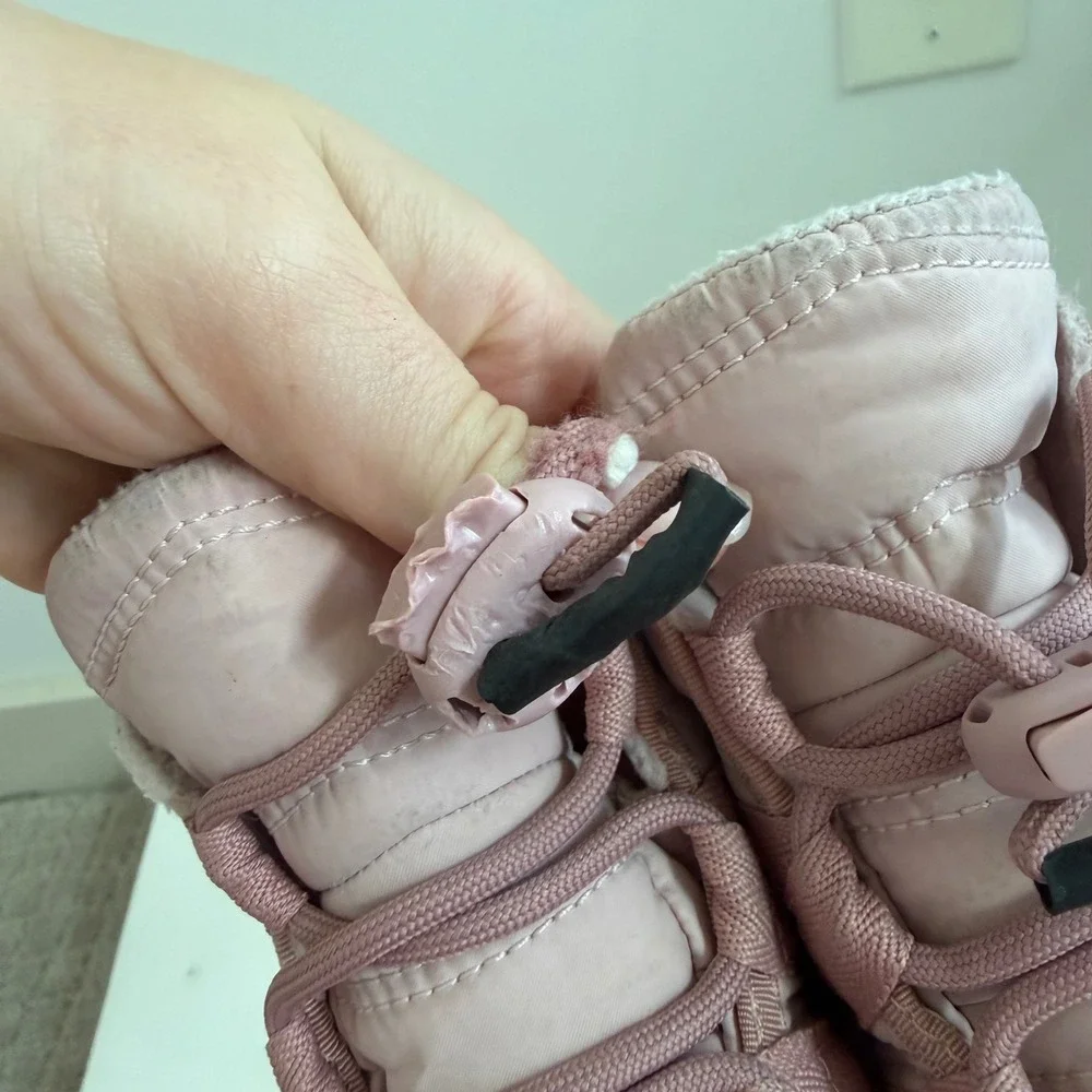 Sorel Whitney Waterproof Insulated Boot in Pink Size 8‎